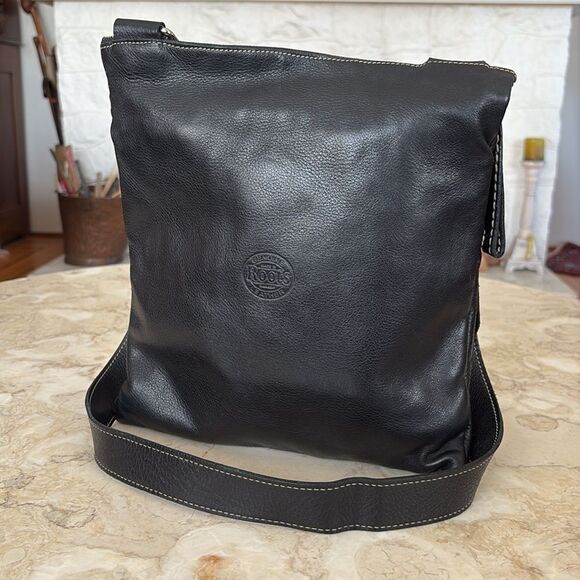 Roots Leather Venetian Tribe Large Cross Body Bag Black - Picture 4 of 16